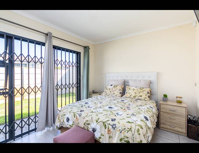 3 BEDROOM FREEHOLD FOR SALE IN PARKLANDS